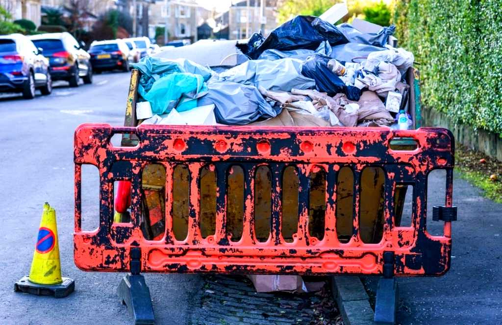 Rubbish Removal Services in Leavesden Green